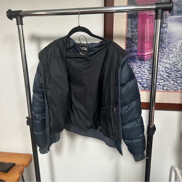 Northface 550 Puffer Ski Jacket in Navy Blue - Picture 12 of 16